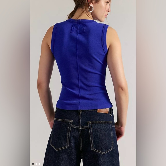 We the Free Atlas Tank - Picture 2 of 5